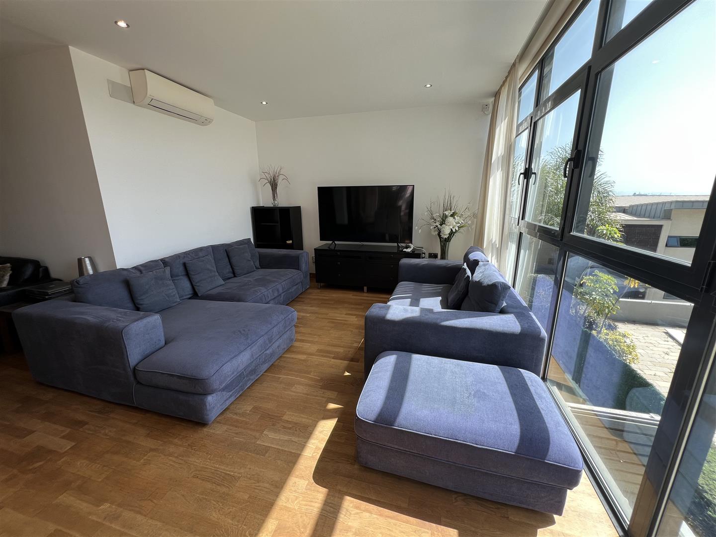 Image of Apartment - 4 Bedrooms - 2 Bathrooms for Sale in The Anchorage-Gibraltar, Image 17